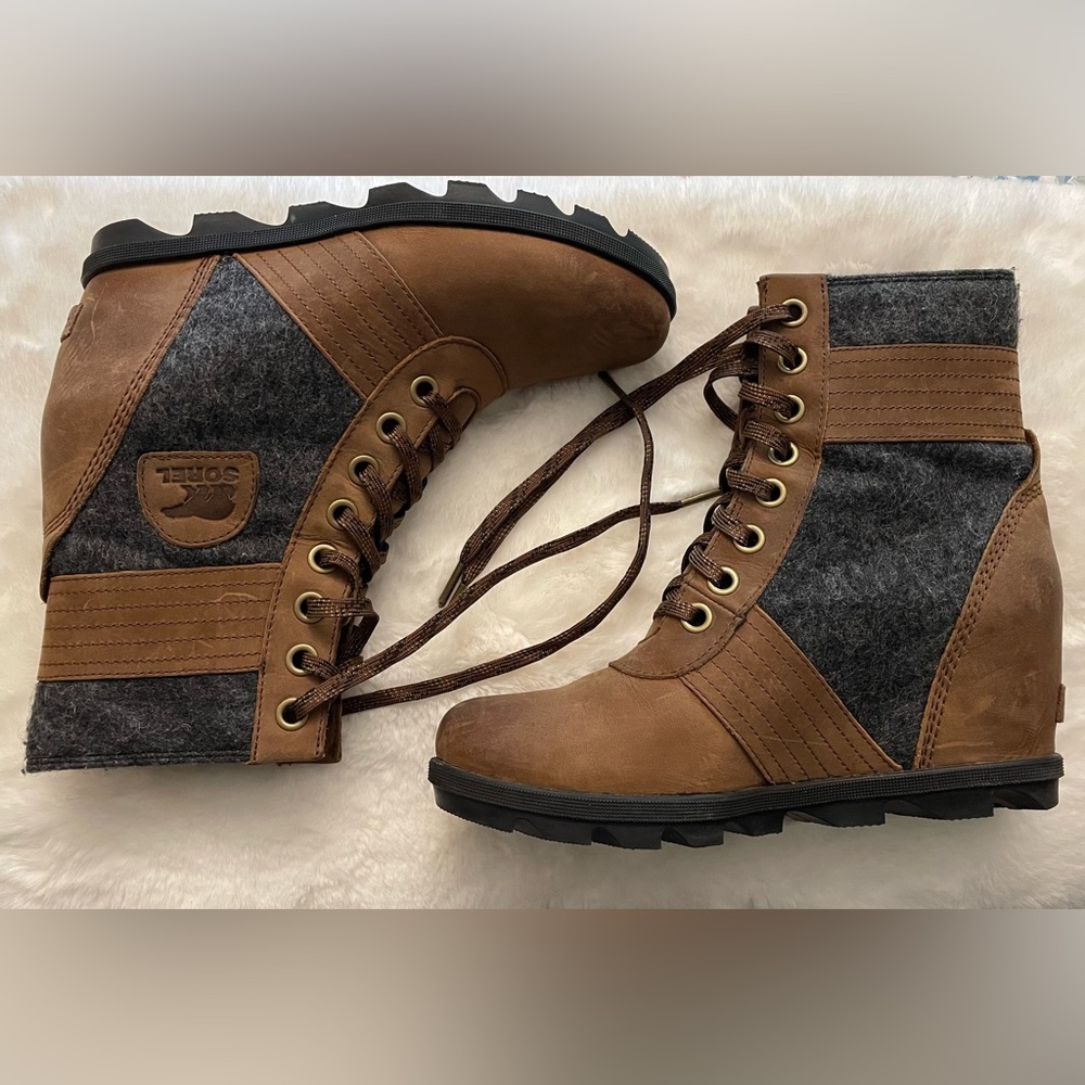 Sorel Joan Of Arctic Wedge Leather Boots - Picture 2 of 5
